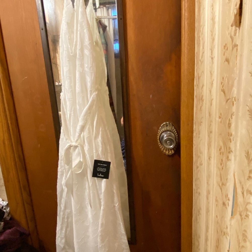 Lulu's Chic White Dress NWT - Picture 4 of 10